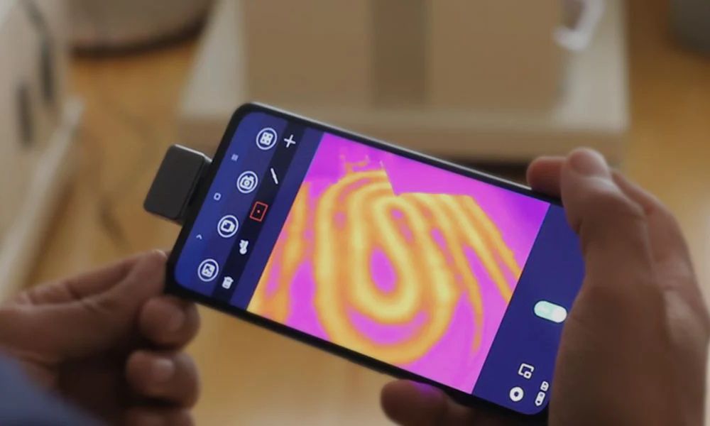 Mobile phone thermal imaging camera
