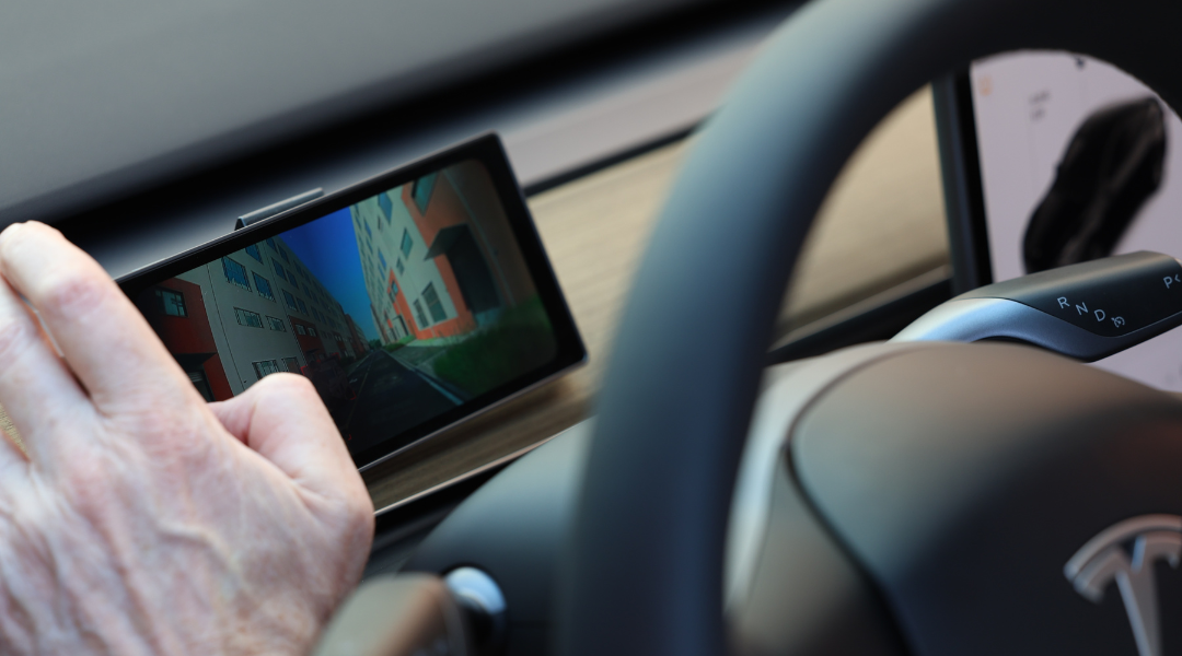 How Thermal Night Vision Cameras Prevent Accidents on Dark Roads